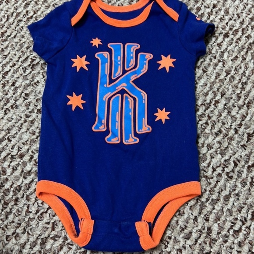 Nike - Picture 6 of 6